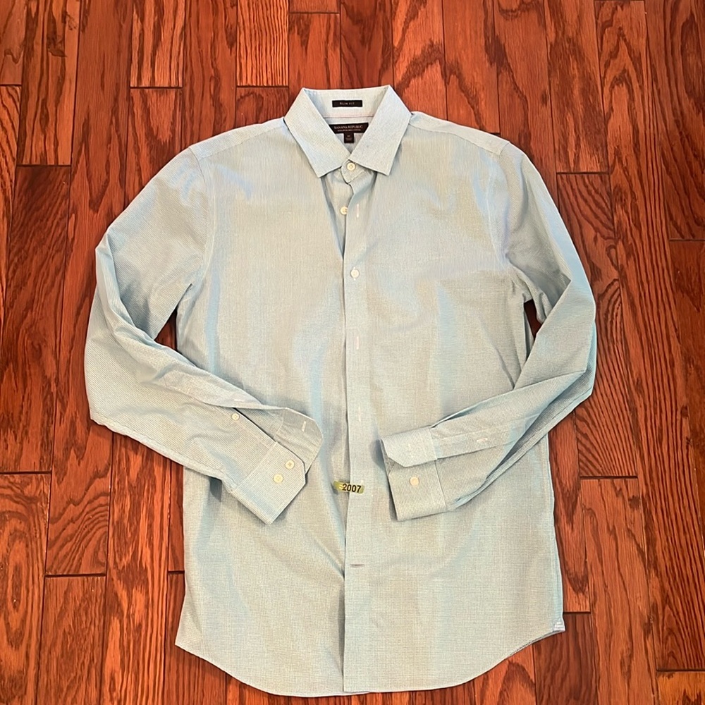 Medium Banana Republic button up shirt